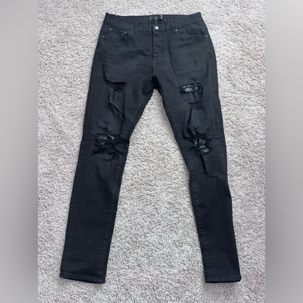 Men's Black Distressed Slim Fit Jeans